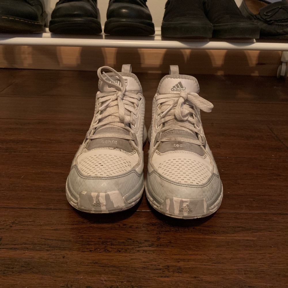 Adidas dame lillard sneakers